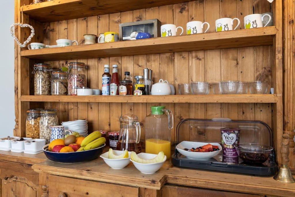 2 Cambridge Villas B & B Эмблсайд Экстерьер фото