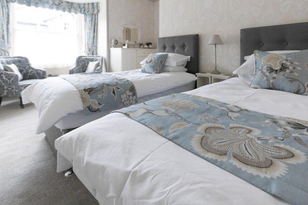 2 Cambridge Villas B & B Эмблсайд Экстерьер фото